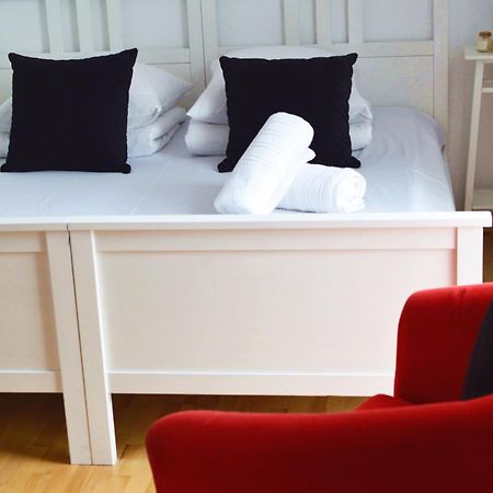 Ferienwohnung Neapol Parking Gratis Moxy Te&Am Cracow Krakau Exterior foto
