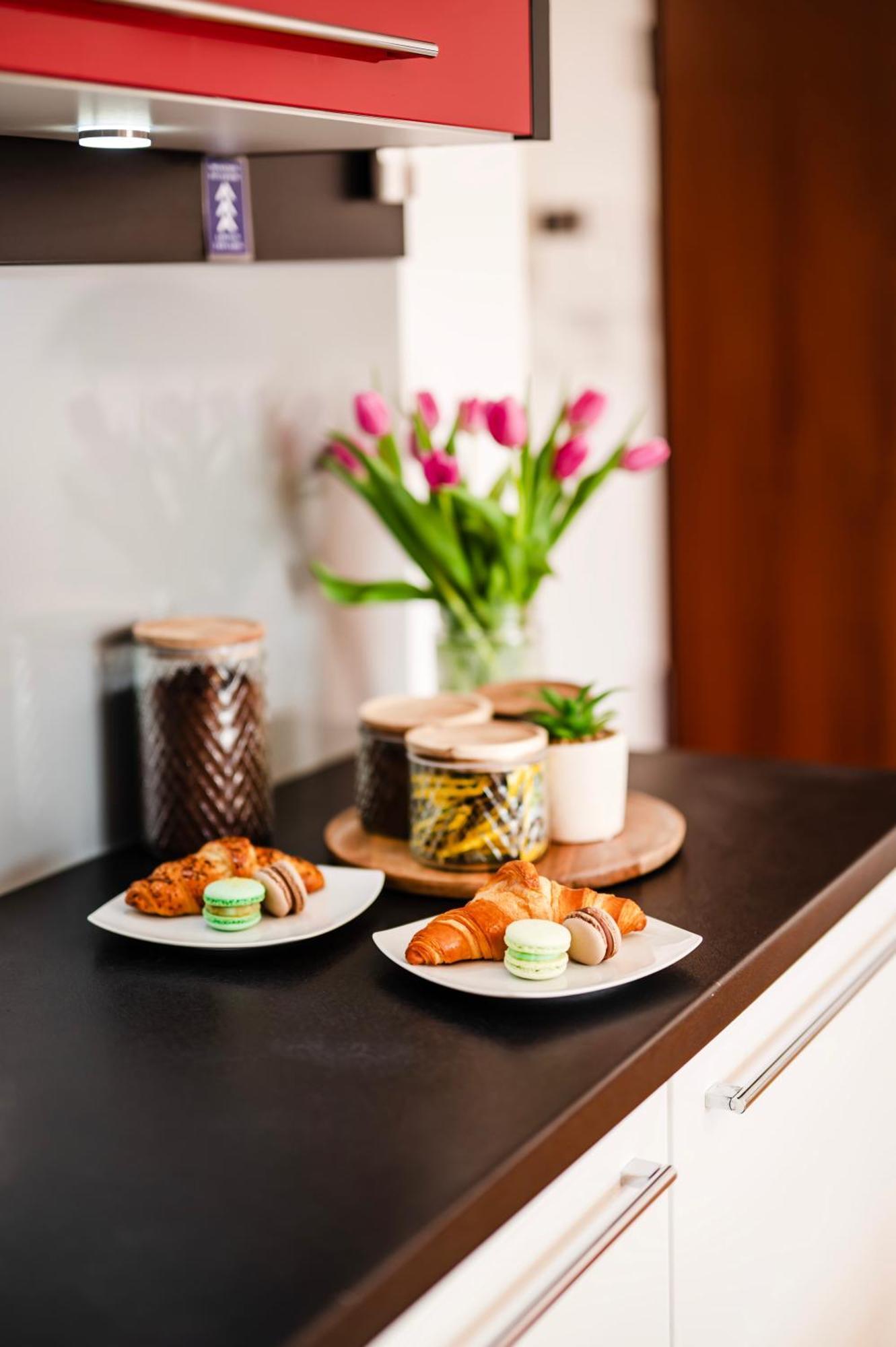 Ferienwohnung Neapol Parking Gratis Moxy Te&Am Cracow Krakau Exterior foto